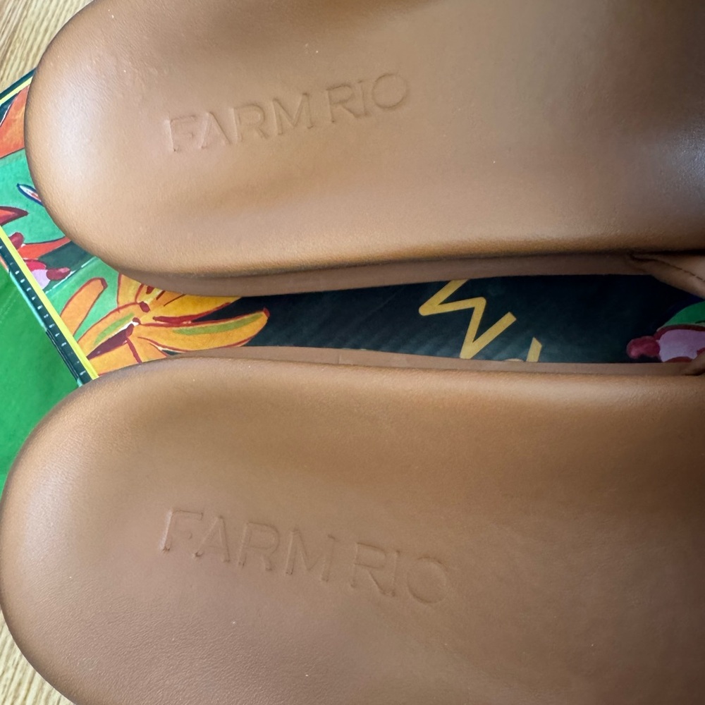 Farm Rio Monstera slides NIB - Picture 4 of 7